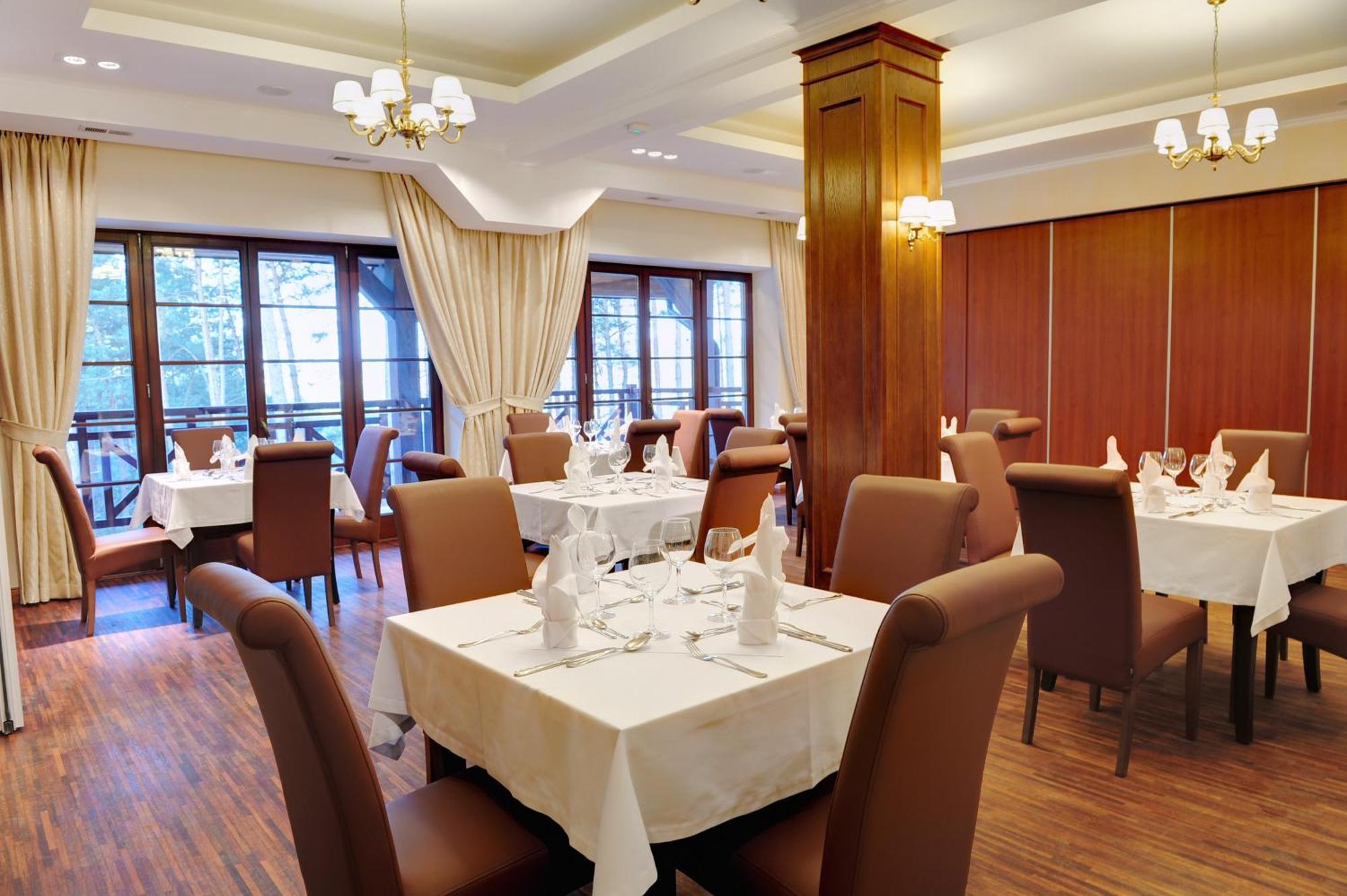 Hotel Kazimierski Zdroj Janowiec Εξωτερικό φωτογραφία